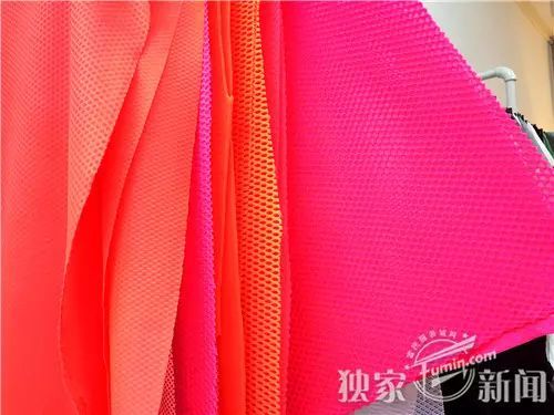 鴻凱紡織 以精湛工藝打造經(jīng)編針織精品面料，引領(lǐng)針紡織品新潮流